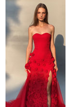 Load image into Gallery viewer, Charming Pink Mermaid Strapless Long Tulle Prom Dress with 3D Flowers
