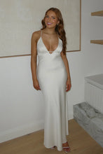 Load image into Gallery viewer, Charming Sheath Spaghetti Straps Pink Long Prom Dress with Criss Cross Back
