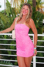 Load image into Gallery viewer, Chic Sheath Strapless Pink Short Homecoming Dress with Beading
