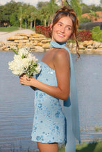 Load image into Gallery viewer, Chic A Line Strapless Light Green Short Homecoming Dress with Beading Scarf