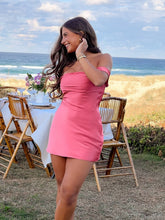 Load image into Gallery viewer, Chic Sheath Off the Shoulder Orange Satin Homecoming Dress with Ruched
