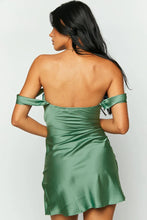 Load image into Gallery viewer, Chic Sheath Off the Shoulder Orange Satin Homecoming Dress with Ruched

