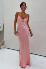 Load image into Gallery viewer, Chic Sheath Spaghetti Straps Light Green Long Prom Dress with Backless