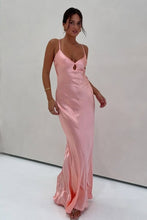 Load image into Gallery viewer, Chic Sheath Spaghetti Straps Light Green Long Prom Dress with Backless