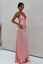 Load image into Gallery viewer, Chic Sheath Spaghetti Straps Light Green Long Prom Dress with Backless