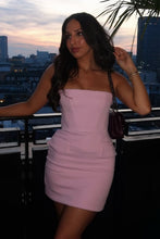 Load image into Gallery viewer, Classic Light Pink Strapless Short Fitted Homecoming Dress for Teens