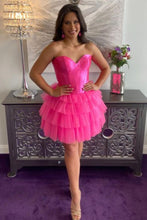 Load image into Gallery viewer, Cute A-Line Sweetheart Tiered Tulle Homecoming Dress

