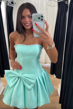 Load image into Gallery viewer, Cute A Line Strapless Light Green Short Homecoming Dress with Pearls Bowknot