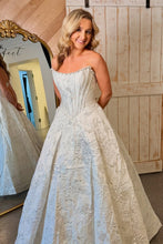 Load image into Gallery viewer, Elegant A Line Strapless White Corset Prom Dress with Pearls