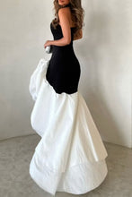 Load image into Gallery viewer, Elegant Black and White Mermaid Strapless Long Formal Party Dress
