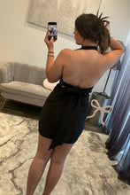 Load image into Gallery viewer, Chic Sheath Halter Neck Red Short Homecoming Dress with Bowknot