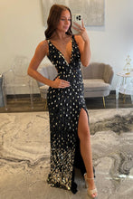 Load image into Gallery viewer, Fashionable Mermaid V Neck Black Sequins Long Prom Dress with Split Front