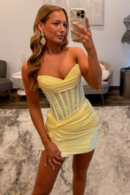 Load image into Gallery viewer, Sparkly Bodycon Sweetheart Yellow Corset Homecoming Dress with Beading