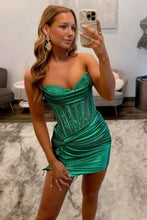 Load image into Gallery viewer, Sparkly Bodycon Sweetheart Yellow Corset Homecoming Dress with Beading