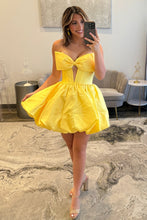 Load image into Gallery viewer, Chic A Line Strapless Red Corset Homecoming Dress with Bowknot
