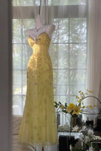 Load image into Gallery viewer, Gorgeous A Line Spaghetti Straps Yellow Long Prom Dress with Appliques Beading
