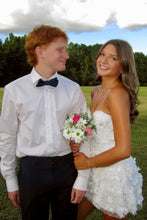 Load image into Gallery viewer, Glamorous A Line Sweetheart White Short Homecoming Dress with Appliques