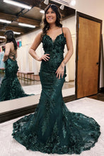 Load image into Gallery viewer, Glitter Dark Green Mermaid Spaghetti Straps Lace Up Prom Dress With Sequin
