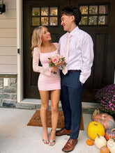 Load image into Gallery viewer, Chic Sheath Square Neck Light Pink Short Homecoming Dress with Long Sleeves
