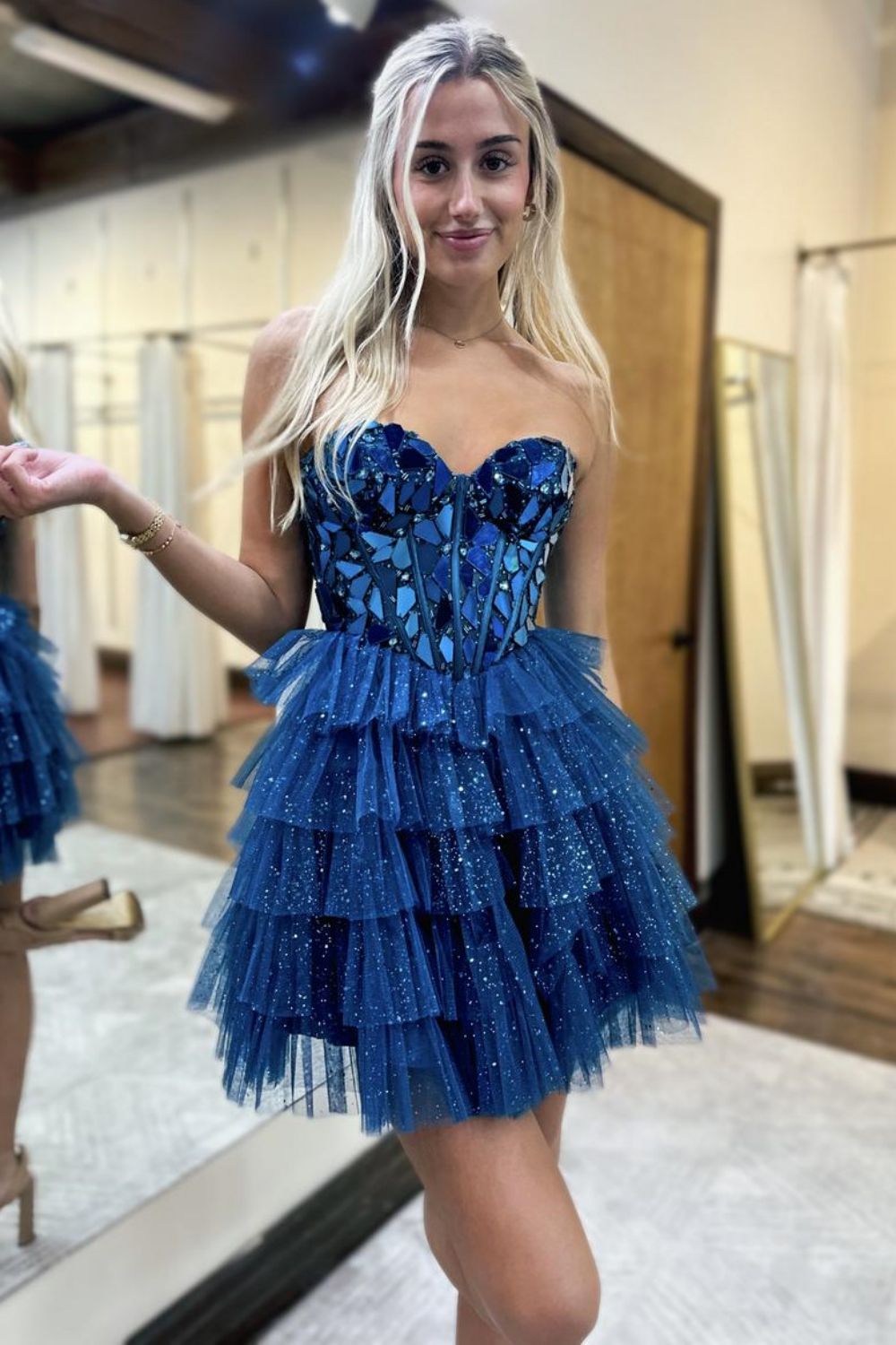 Luuvis Women Gorgeous A-Line Sweetheart Short Tiered Tulle Homecoming Dress  with Mirror