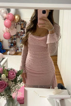 Load image into Gallery viewer, Gorgeous Sheath Square Neck Light Pink Short Homecoming Dress with Pearls
