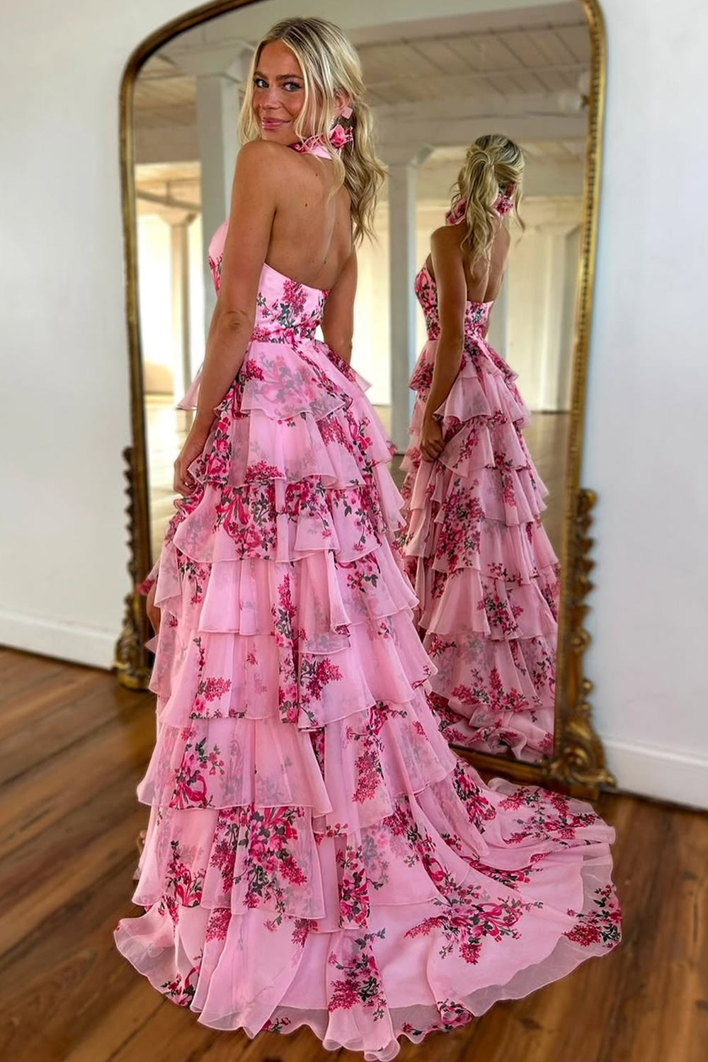 Sexy A Line Halter Ruffles Pink Vacation Dresses Short Chiffon Birthday Outfits