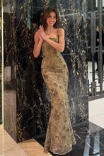 Load image into Gallery viewer, Luxurious Mermaid Spaghetti Straps Green Long Prom Dress with Lace Appliques
