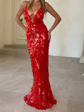 Load image into Gallery viewer, Luxurious Mermaid Spaghetti Straps Red Sequins Long Prom Dress
