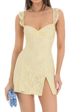 Load image into Gallery viewer, Chic Sheath Off the Shoulder Yellow Lace Short Homecoming Dress
