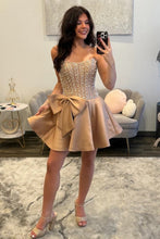 Load image into Gallery viewer, Pretty A Line Strapless Lilac Corset Homecoming Dress with Pearls Bowknot