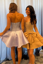 Load image into Gallery viewer, Pretty A Line Strapless Lilac Corset Homecoming Dress with Pearls Bowknot
