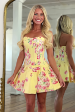 Load image into Gallery viewer, Pretty A Line Sweetheart Yellow Printed Corset Homecoming Dress with Bowknot