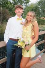Load image into Gallery viewer, Pretty Sheath V Neck Yellow Short Homecoming Dress with Ruffles
