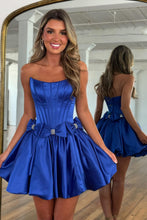 Load image into Gallery viewer, Cute A Line Strapless Royal Blue Corset Homecoming Dress with Bowknot
