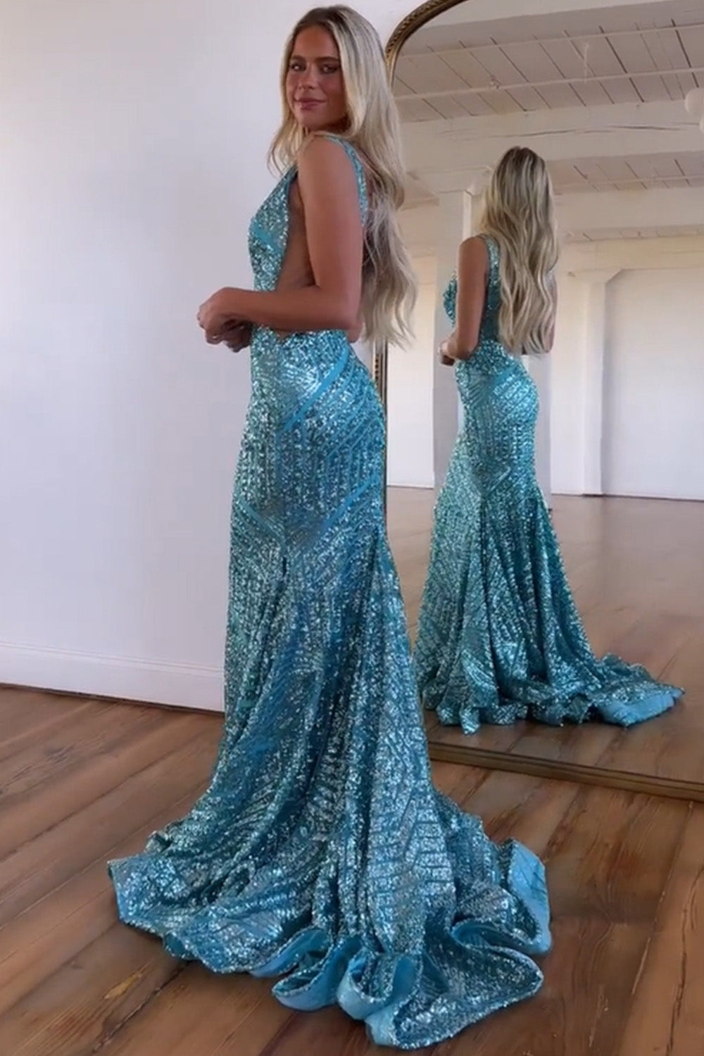 Sexy V-neck Sleeveless Mermaid Sequin Long Prom Dresses With Slit Online, OL468