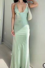 Load image into Gallery viewer, Simple Mermaid Spaghetti Straps Mint Green Long Prom Dress with Ruched
