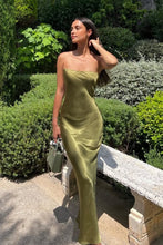 Load image into Gallery viewer, Simple Mermaid Strapless Green Long Prom Dress
