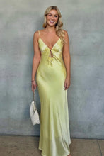 Load image into Gallery viewer, Simple Sheath Spaghetti Straps Yellow Satin Long Prom Dress with Keyhole
