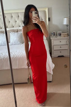 Load image into Gallery viewer, Simple Sheath Strapless Red Long Party Dress with Slit Back