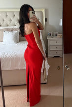 Load image into Gallery viewer, Simple Sheath Strapless Red Long Party Dress with Slit Back