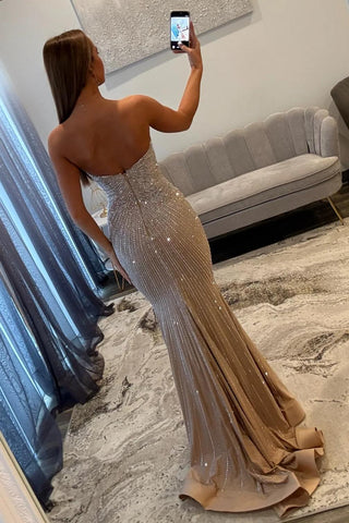 Luxurious Mermaid Sweetheart Champagne Long Prom Dress with Beading