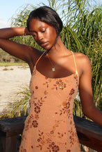 Load image into Gallery viewer, Sparkly Sheath Spaghetti Straps Orange Short Homecoming Dress with Beading