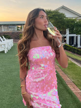 Load image into Gallery viewer, Sparkly Sheath Strapless Pink Sequins Short Homecoming Dress
