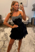 Load image into Gallery viewer, Stunning A Line Strapless Black Corset Homecoming Dress with Pearls