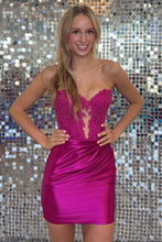 Load image into Gallery viewer, Stunning Fuchsia Bodycon Sweetheart Lace Top Short Satin Homecoming Dress
