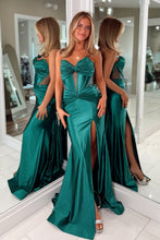 Load image into Gallery viewer, Stunning Mermaid Sweetheart Dark Green Corset Prom Dress with Beading