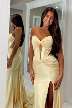 Load image into Gallery viewer, Stunning Mermaid Sweetheart Dark Green Corset Prom Dress with Beading