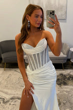 Load image into Gallery viewer, Stunning Mermaid Sweetheart White Corset Prom Dress with Beading