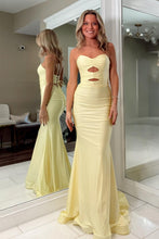 Load image into Gallery viewer, Stunning Mermaid Sweetheart Yellow Long Prom Dress with Keyhole