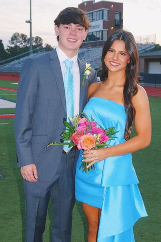 Stunning Sheath Strapless Blue Short Homecoming Dress with Ruched